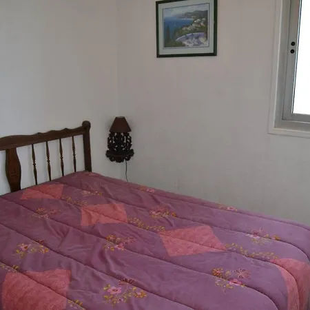 060 2 Pieces Vue Sur Les Falaises Avec Parking *