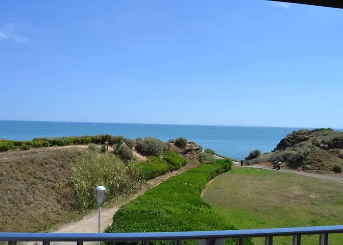 060 2 Pieces Vue Sur Les Falaises Avec Parking * Agde