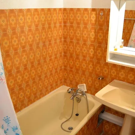 060 2 Pieces Vue Sur Les Falaises Avec Parking *