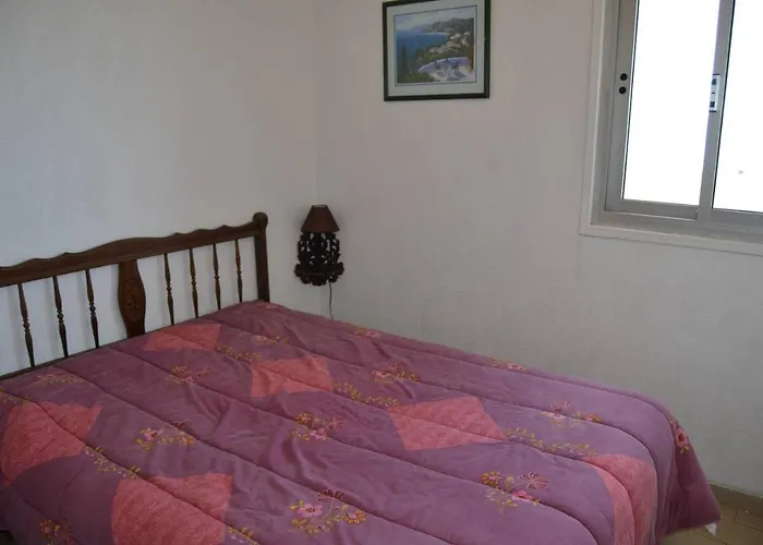 060 2 Pieces Vue Sur Les Falaises Avec Parking *